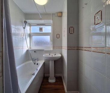 3 bedroom house to rent - Photo 2