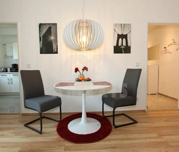 / AMEXIS /voll möbliert modern hell /new renovated modern full furniture - Foto 1