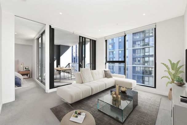 Luxurious & Convenient Open Plan 2 Bedroom in the Heart of North Ryde - Photo 1