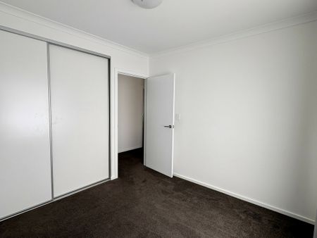 2/2 Lorenz Street, CAMPBELLTOWN - Photo 2