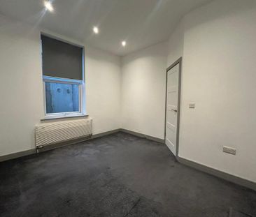 3 bedroom maisonette to rent - Photo 2