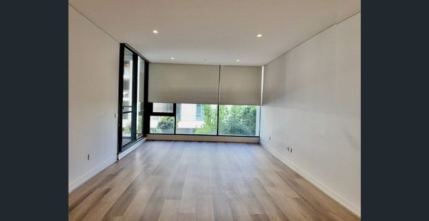 Desirable Location | Access to Amazing Amenities | Great Condition - Photo 1