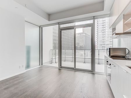 For Lease - 5 Soudan Avenue Unit# 1013, Toronto, Ontario - Photo 3
