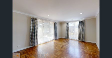 SPACIOUS 3 BEDROOM HOME - Photo 3