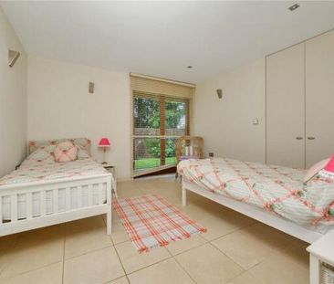 3 bedroom detached house to rent - Photo 4