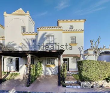 Alquiler de chalet adosado en Urbanizacion Residencial Sotoserena, 1 - Photo 1