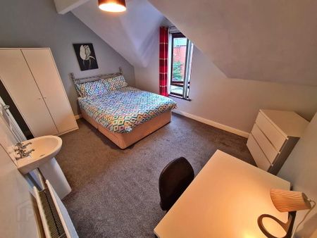 Room 4, 9 Chadwick Street, Lisburn Road, Belfast, BT9 7FB - Photo 5