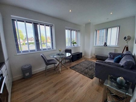 1 BED Apartment To rent - Photo 4