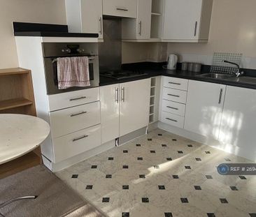 Studio to rent - Photo 5