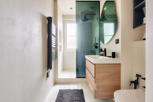 Appartement à louer à Paris 18Ème - Photo 1