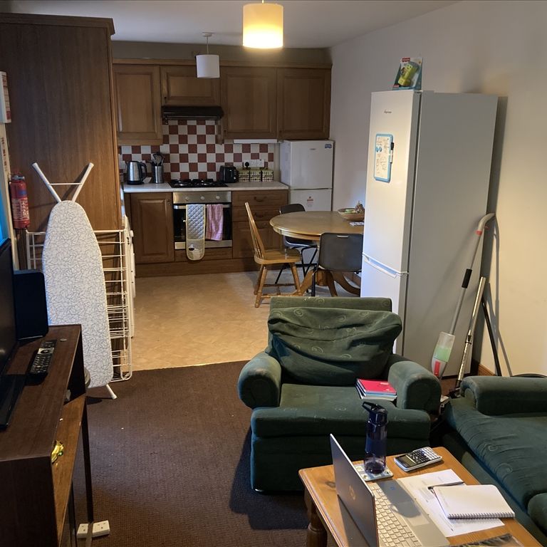 Apt 2, 31 Ashley Avenue - Photo 1