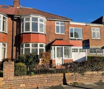 4 bedroom semi-detached house to rent - Photo 5