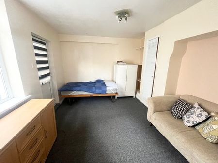 Ashley Road, Poole - Photo 2