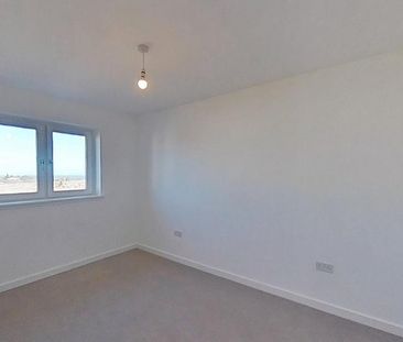 2 bedroom end of terrace house to rent - Photo 2