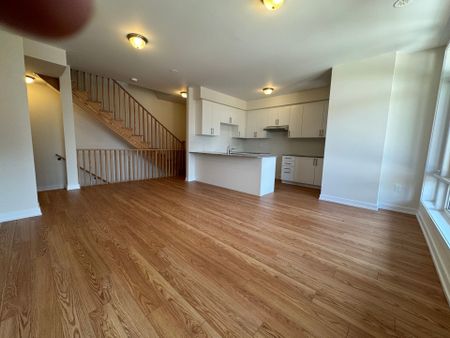 For Lease - 15 Chiffon Street, Vaughan, Ontario - Photo 3