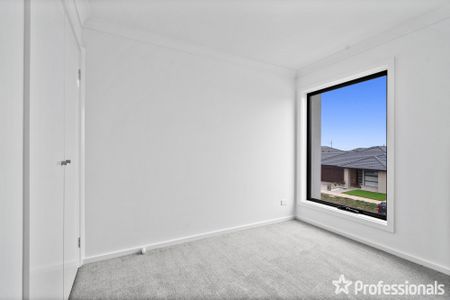 30 Sicily Avenue, Deanside VIC 3336 - Photo 5