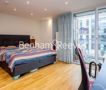 Studio flat to rent in Keymer Place, Canary Gateway, E14 - Photo 3