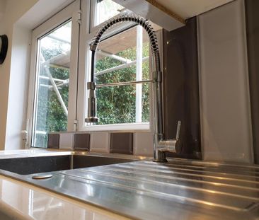 2 bedroom semi-detached house to rent - Photo 6