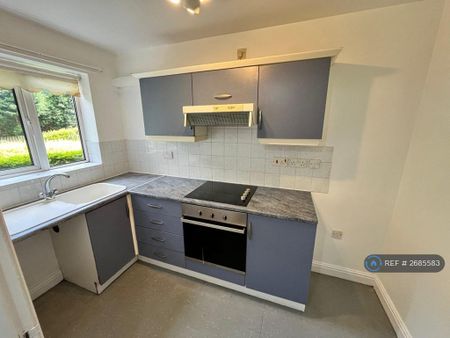 2 bedroom maisonette to rent - Photo 5