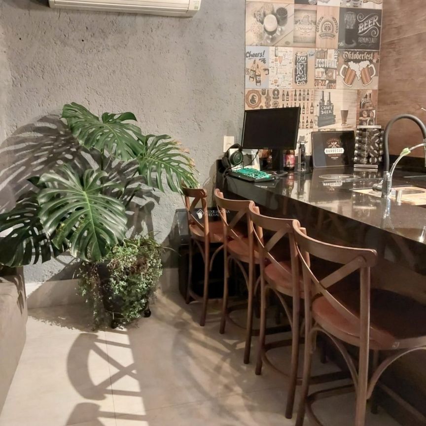 Casa com 3 quartos e 230m² para alugar em Beira Mar, Florianópolis. - Foto 1