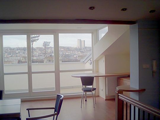 Pronájem bytu 2+kk • 68 m² bez realitkyOblouková, Praha - Vršovice - Photo 1