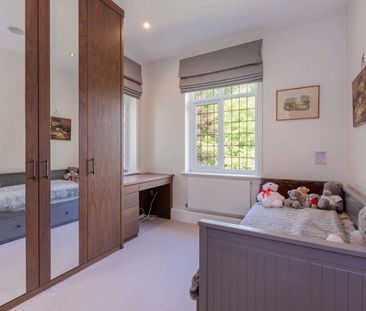 3 bedroom apartment to rent - Photo 6