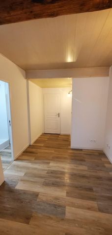 Location Appartement 1 pièce 27m² LE VIGAN 30120 - Photo 5
