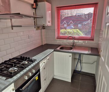 Two Bedroom House in The Glades - Photo 4