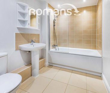 2 bedroom flat to rent - Photo 6