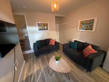 4 bedroom terraced house to rent - Photo 3