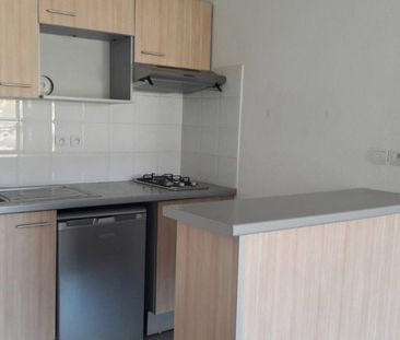 location Appartement T2 DE 43.31m² À BRUGUIERES - Photo 5