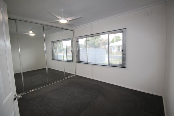 Spacious 4 Bedroom Family Home - Photo 1