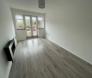 1 bedroomflatto rent - Photo 6