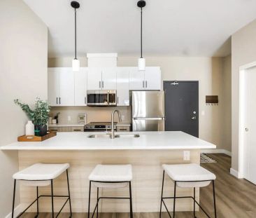 Sol at Aurora — 1 Bedroom, 1 Bathroom + Den - Photo 1