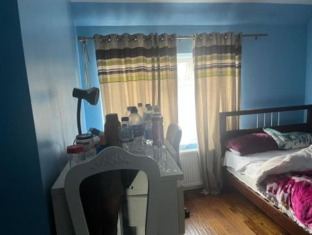 1 bedroom in a house share to rent - Photo 3
