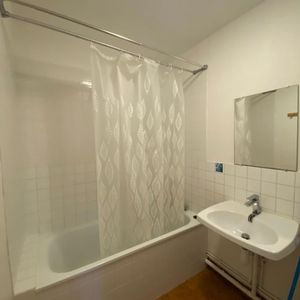 A LOUER - APPARTEMENT MEUBLE - LAVAL - Photo 3