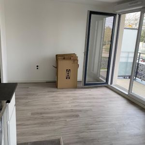 location Appartement T1 DE 26.9m² À ELANCOURT - Photo 2