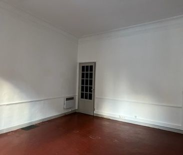 Location Appartement 3 pièces 155m² BRIGNOLES 83170 - Photo 2