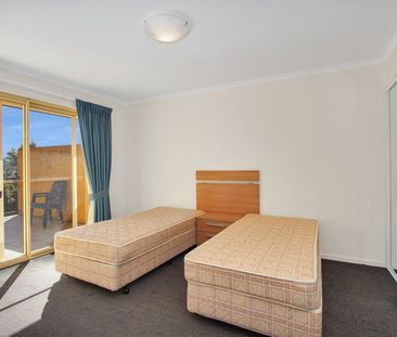 Coastal Living in a Secure 3-Bed Apartment - Photo 5