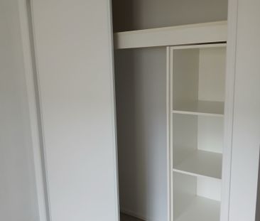 Helensvale - Photo 5