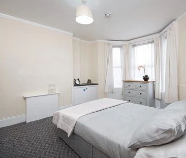 Room 1, 96 Cromwell Road, - Photo 1