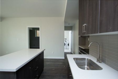 For Lease - 3158 Carding Mill Trail Unit# Bsmt, Oakville, Ontario - Photo 3