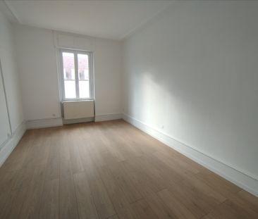 Location Appartement 3 pièces 83m² - Photo 3