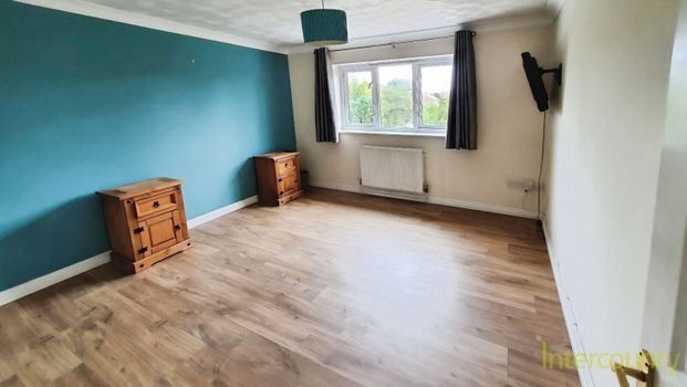 Pleasant Valley, CB11, Saffron Walden - Photo 1