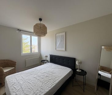 APPARTEMENT T2 MEUBLE A ROANNE - ALBERT THOMAS - Photo 2