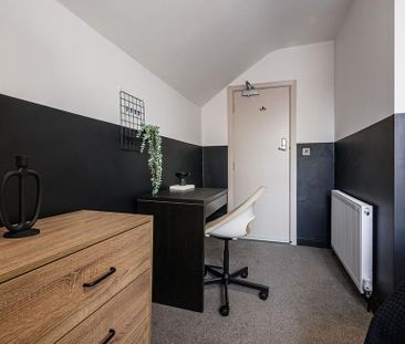 1 bedroom house of multiple occupation to rent - Photo 2