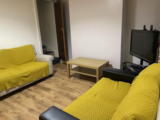 4 bedroom house to rent - Photo 1