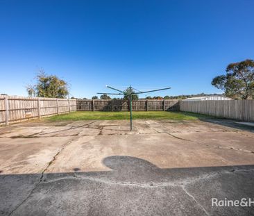 18 Fremantle Road, Sunbury, VIC 3429 - Photo 5