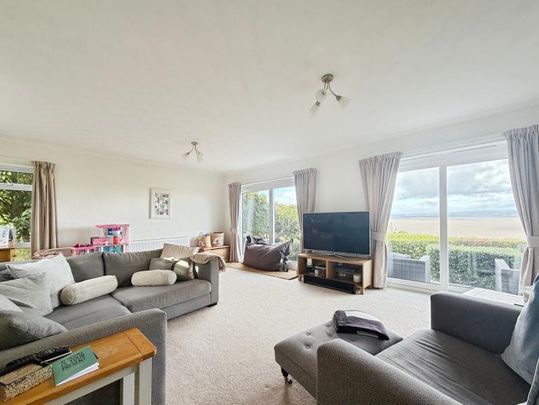4 bedroom detached house to rent - Photo 1