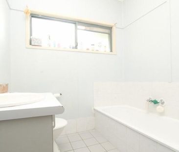 39 Toongarra Rd, Leichhardt - Photo 3
